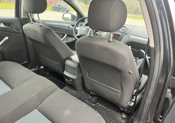 Ford Mondeo cena 20900 przebieg: 495611, rok produkcji 2012 z Gliwice małe 781
